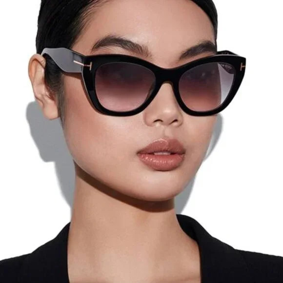 Tom Ford Cara FT0940 01D Cat Eye Sunglasses - Black 
